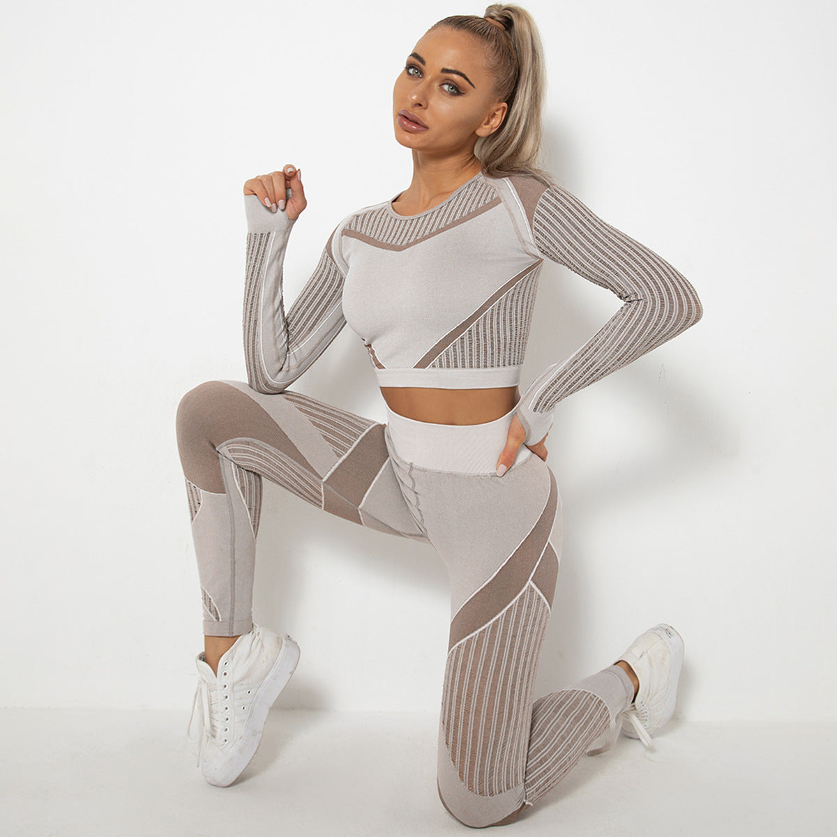 Long-Sleeved Yoga Set